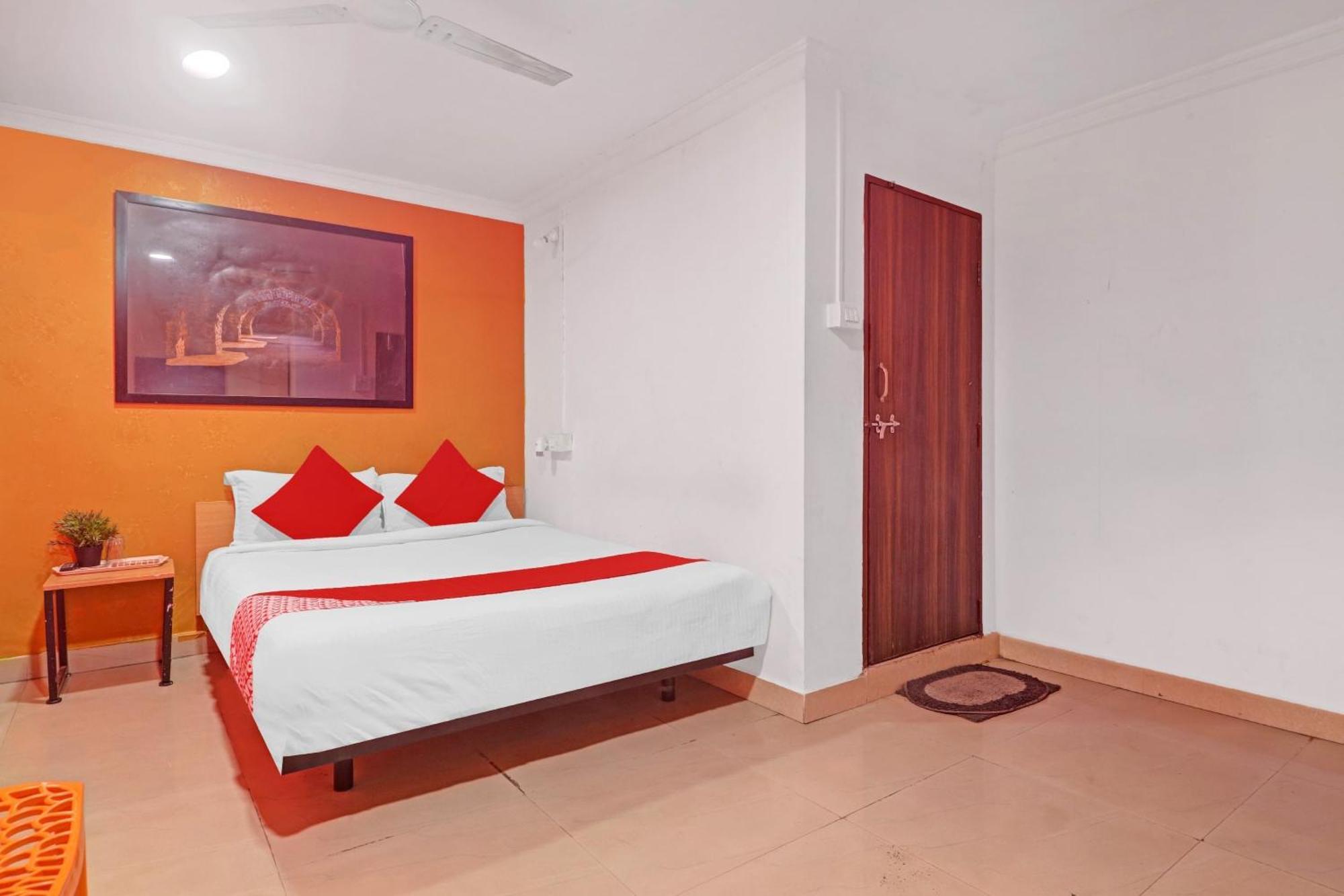 Hotel O New Lakeview Palace Haïdarabad Extérieur photo