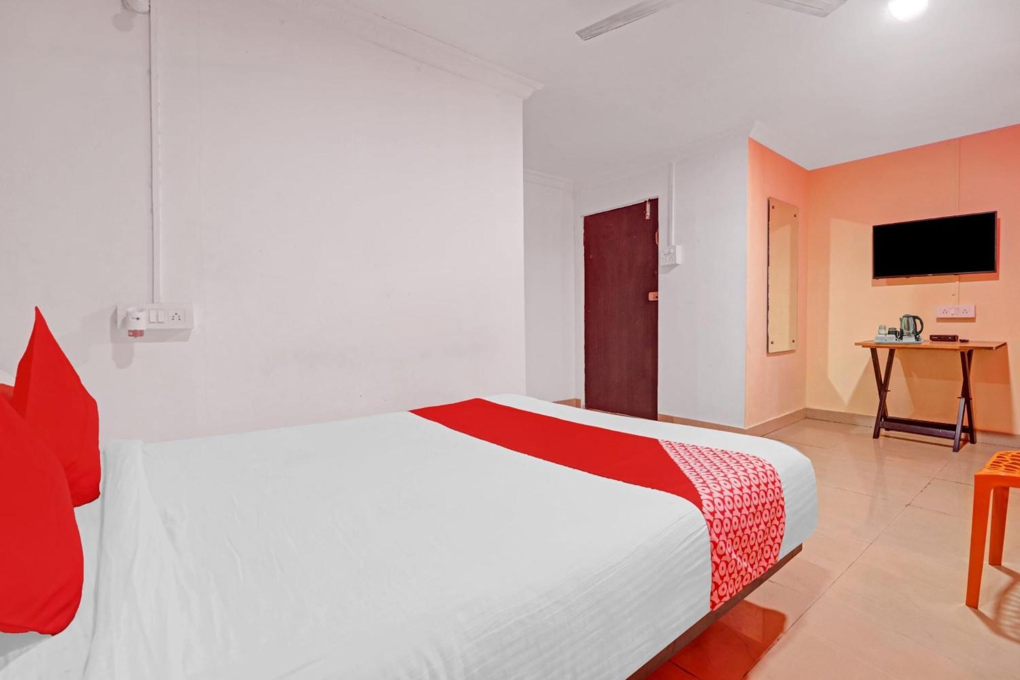 Hotel O New Lakeview Palace Haïdarabad Extérieur photo
